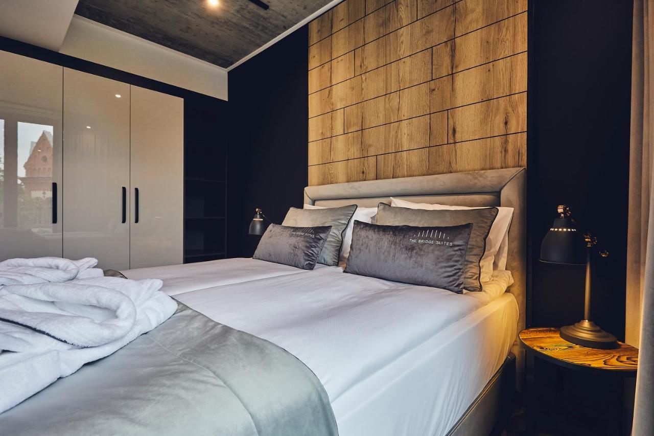 The Bridge Suites Hotel 克拉科夫 外观 照片